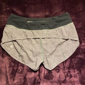 Lululemon speed up short 2.5 inch.